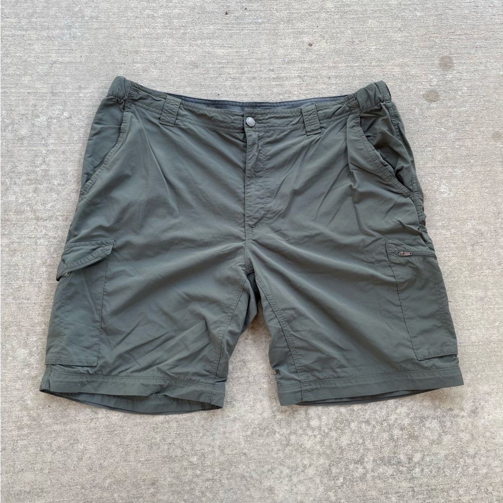 Columbia Pfg cargo shorts